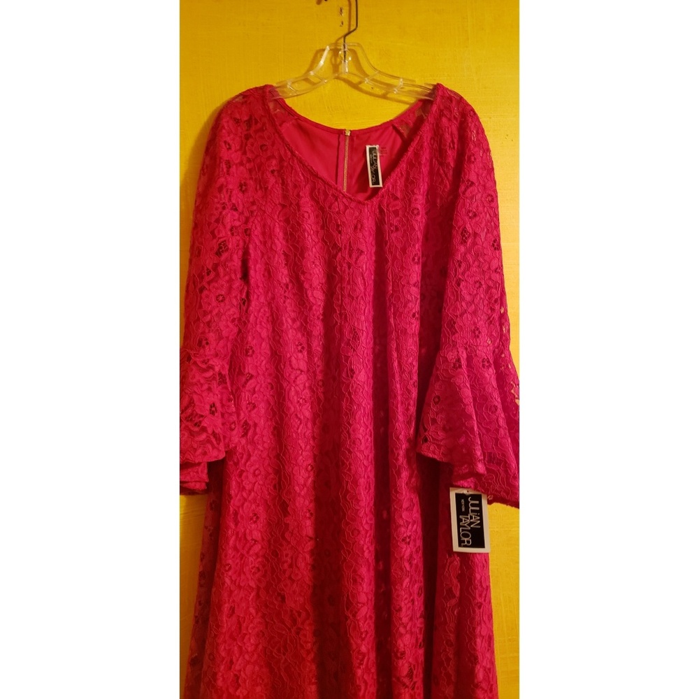 JULIAN TAYLOR A-LINE LACE DRESS 🆕